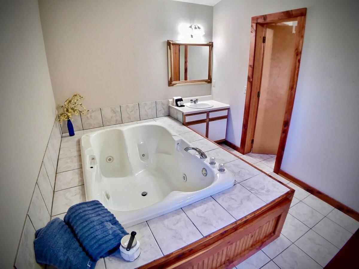 Cedar Creek Cabins 유레카 스프링스 외부 사진